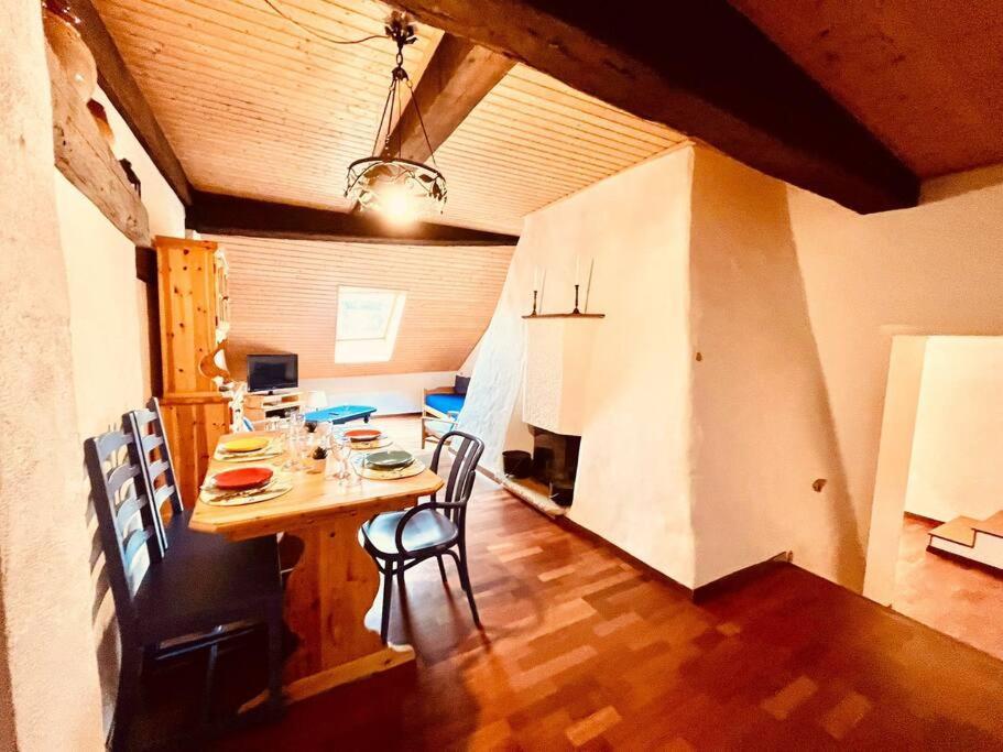 Charmant Appartement De Vacances Alta Ripa Hauterive  Екстериор снимка
