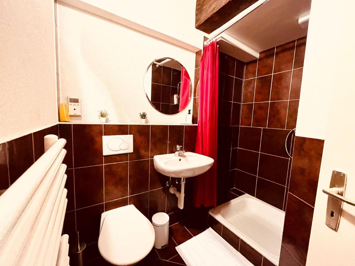Charmant Appartement De Vacances Alta Ripa Hauterive  Екстериор снимка